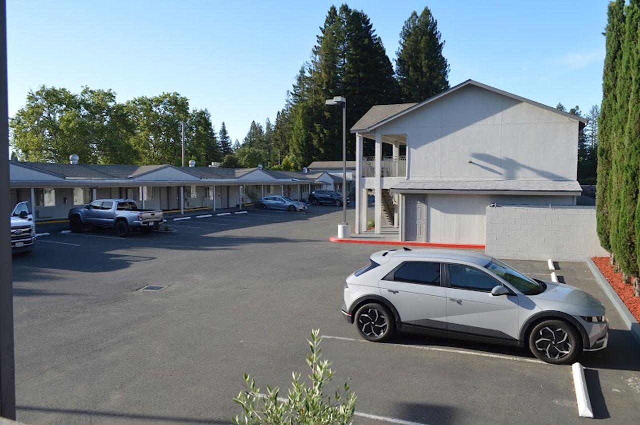 Photo of Fairview Inn & Suites