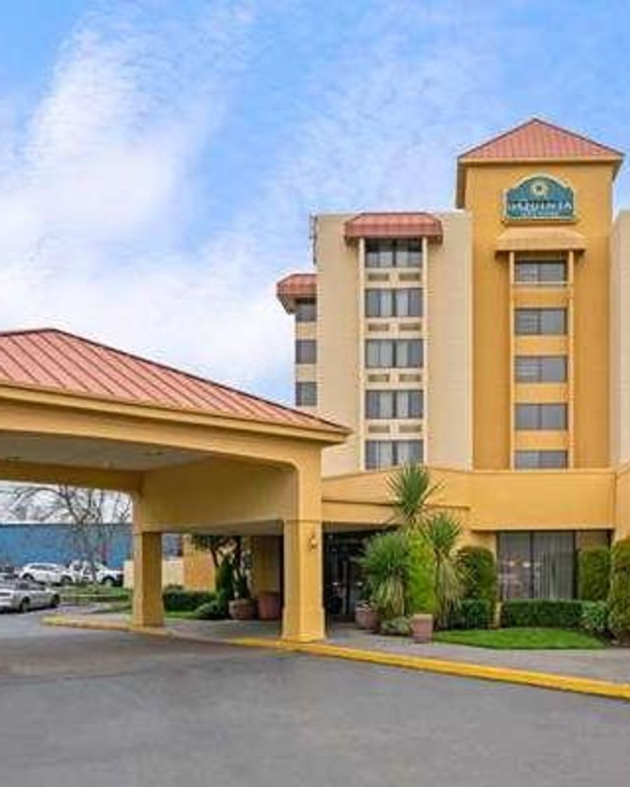 La Quinta Inn & Suites by Wyndham Tacoma - Seattle