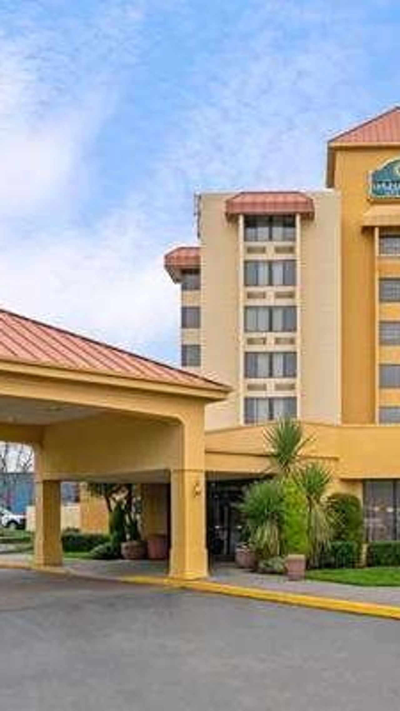 Photo of La Quinta Inn & Suites by Wyndham Tacoma - Seattle