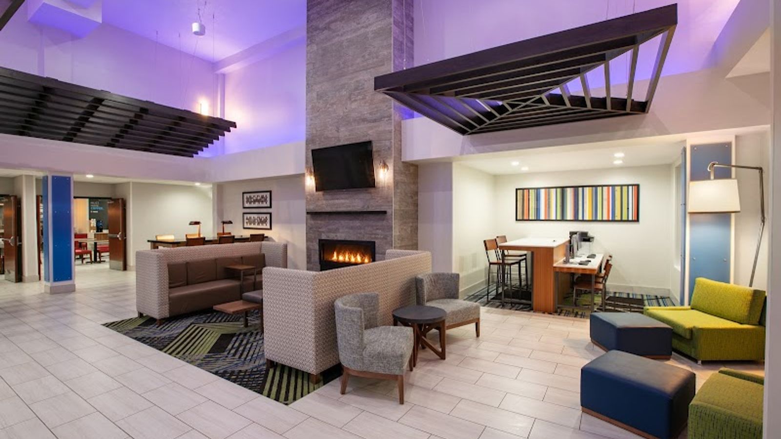 Photo of Holiday Inn Express & Suites Seaside-Convention Center