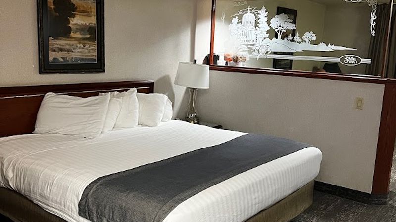 Photo of Shilo Inns Salem