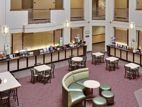 Photo of Country Inn & Suites by Radisson, San Carlos, CA