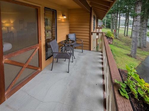 Photo of Nisqually Lodge