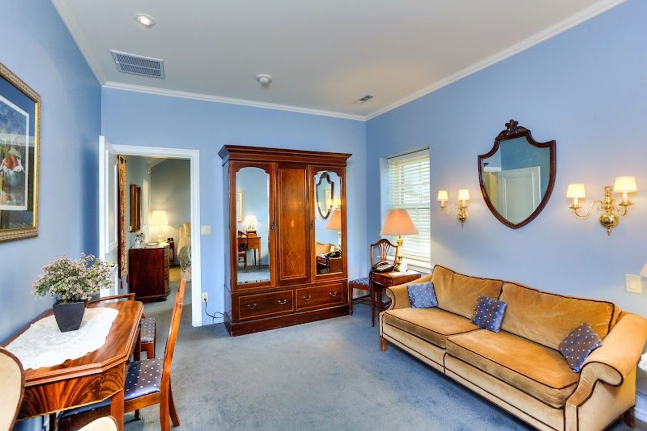 Photo of Ashland Creek Inn