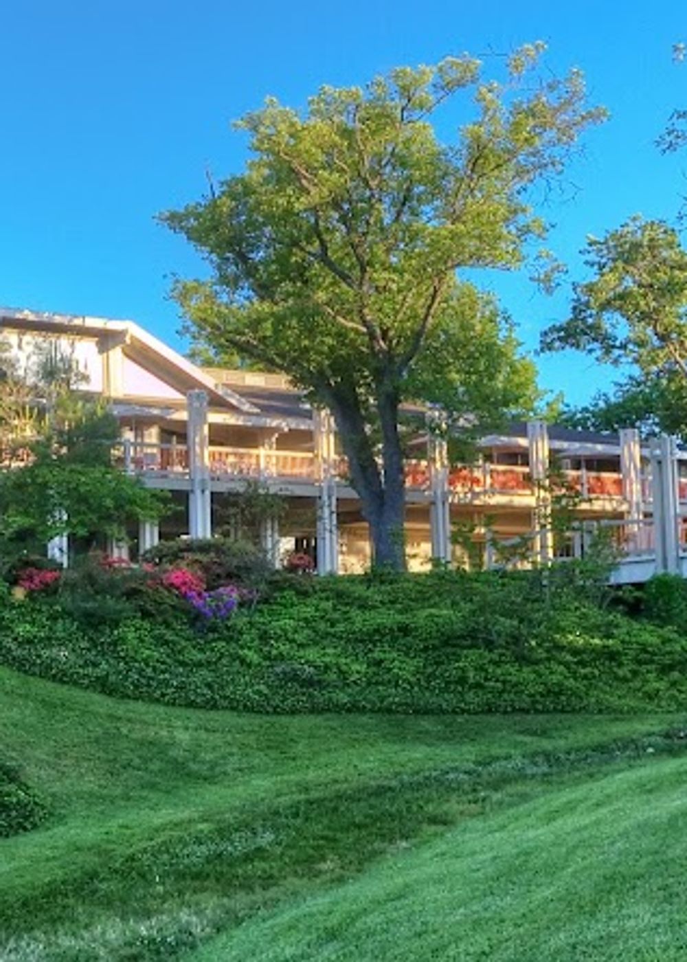 Ashland Hills Hotel & Suites and Convention Center