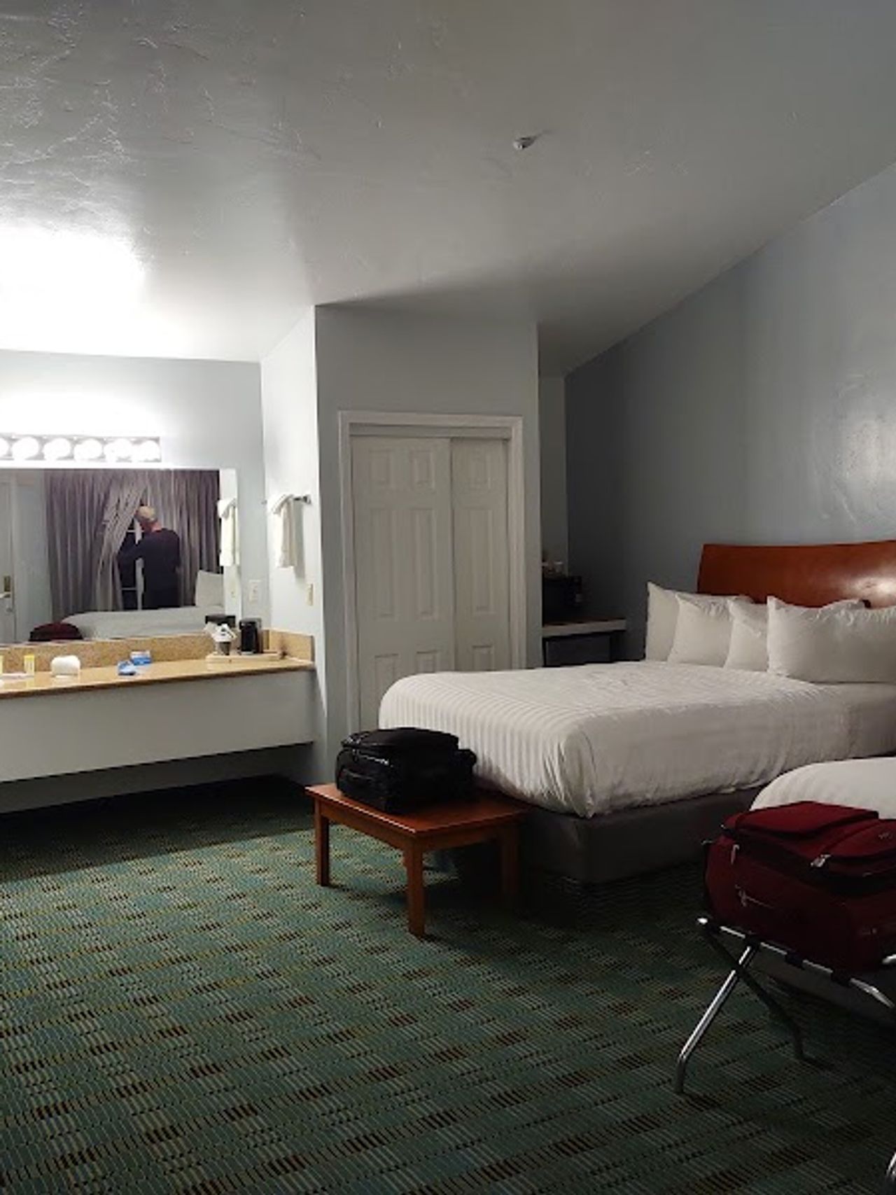 Photo of Butterfly Grove Inn - 2 Queen room, microwave and refrigerator, coffee maker, flat-screen TV