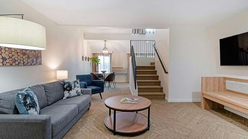 Photo of Best Western Plus Inn at the Vines