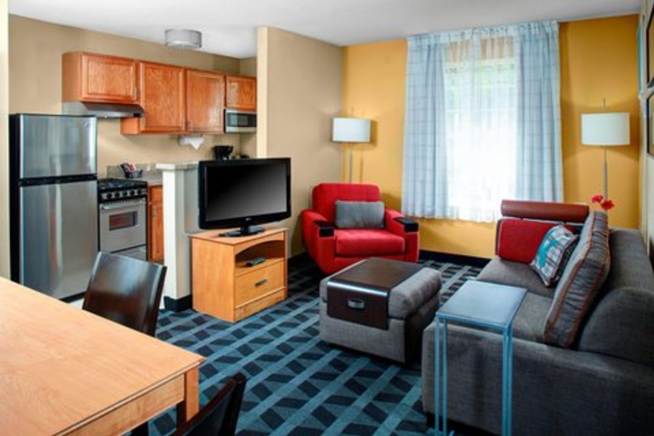 Photo of TownePlace Suites Fresno