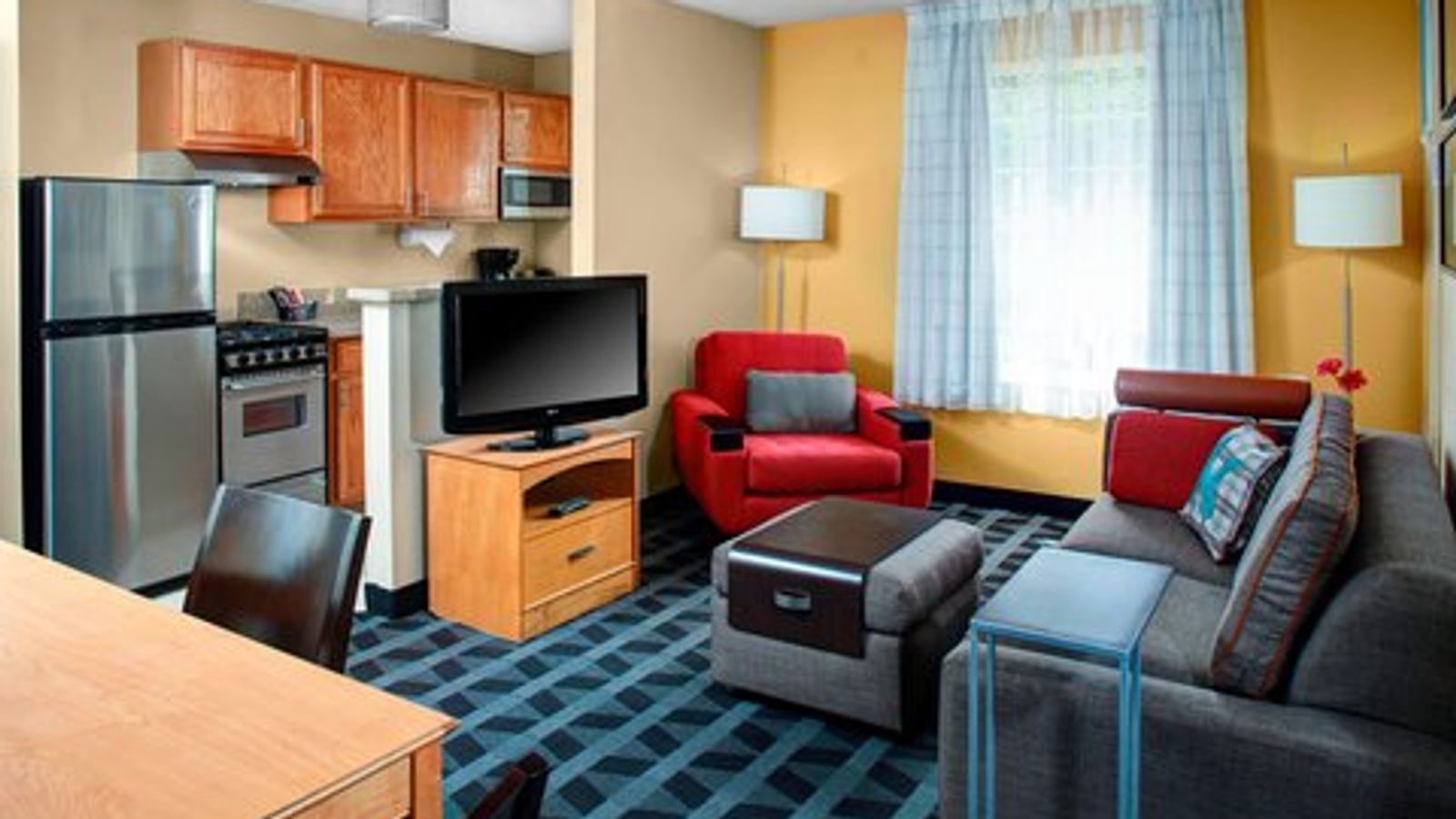 Photo of TownePlace Suites Fresno