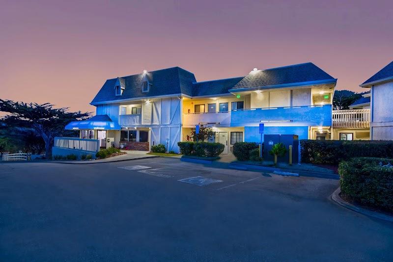 Motel 6 Marina, CA - Monterey