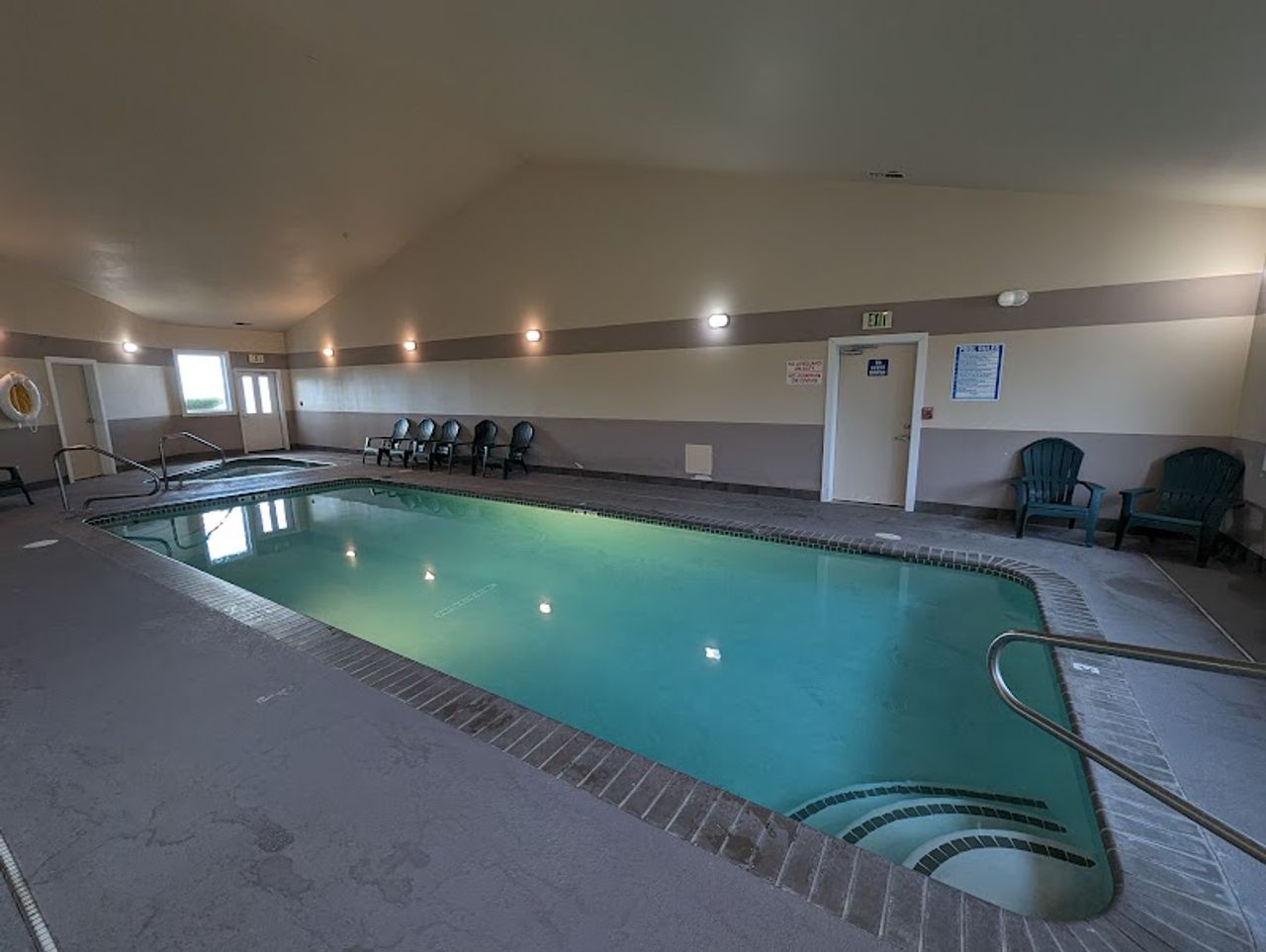 Photo of Sunset Oceanfront Lodging