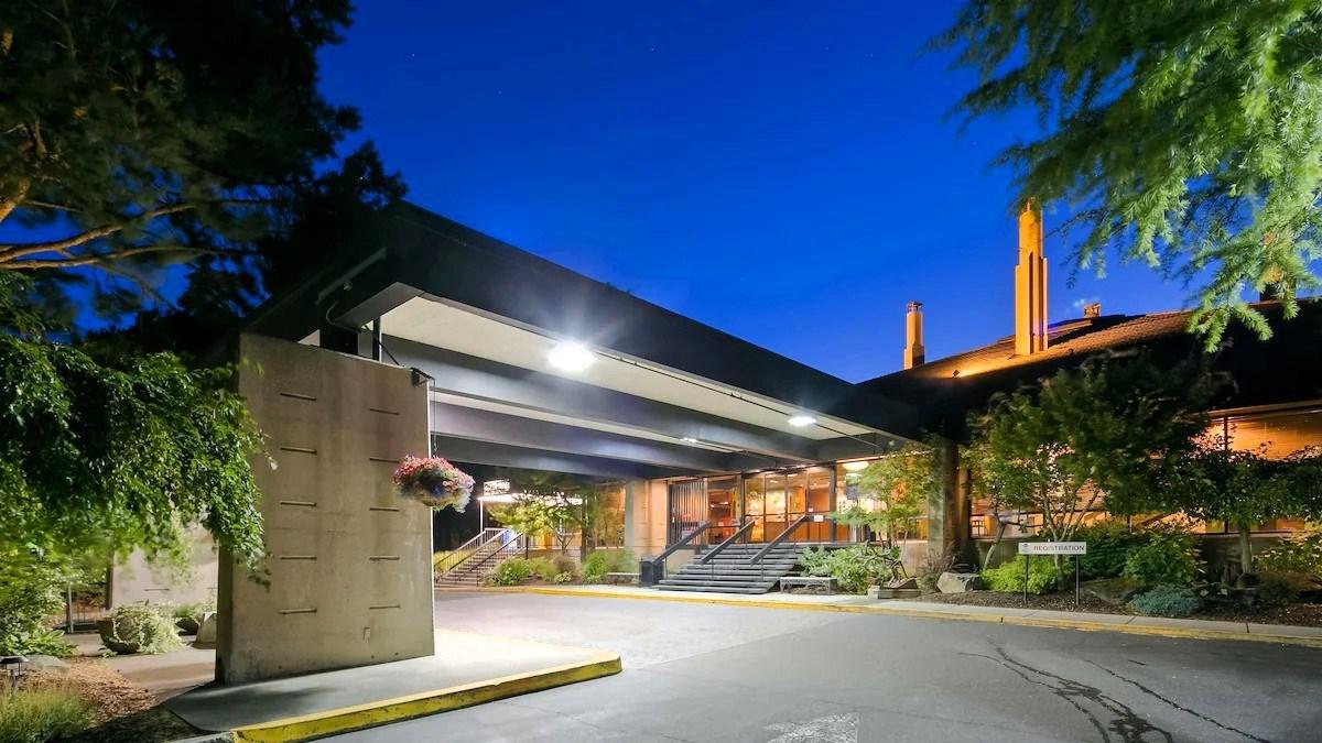 Best Western Plus Hood River Inn