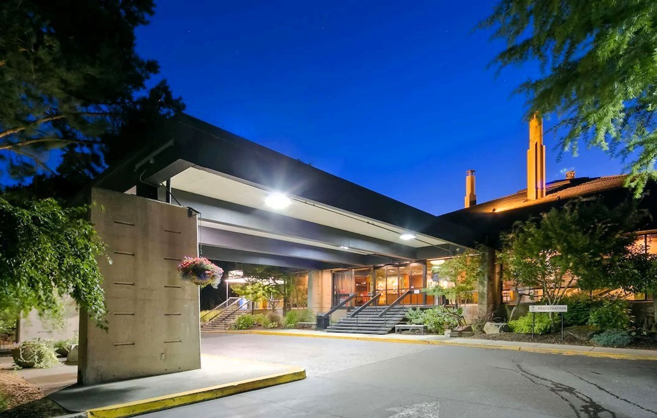 Best Western Plus Hood River Inn
