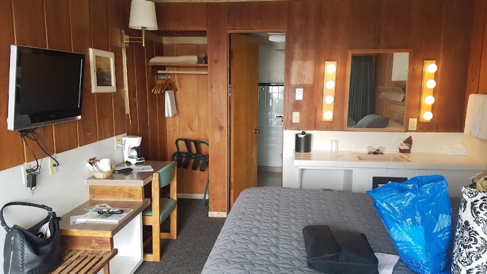 Photo of Sunset Oceanfront Lodging