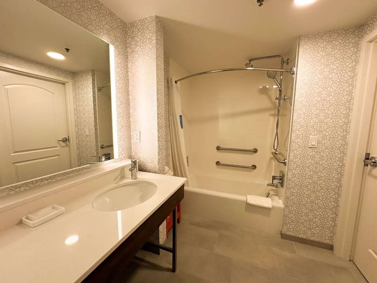 Photo of Hampton Inn Fremont