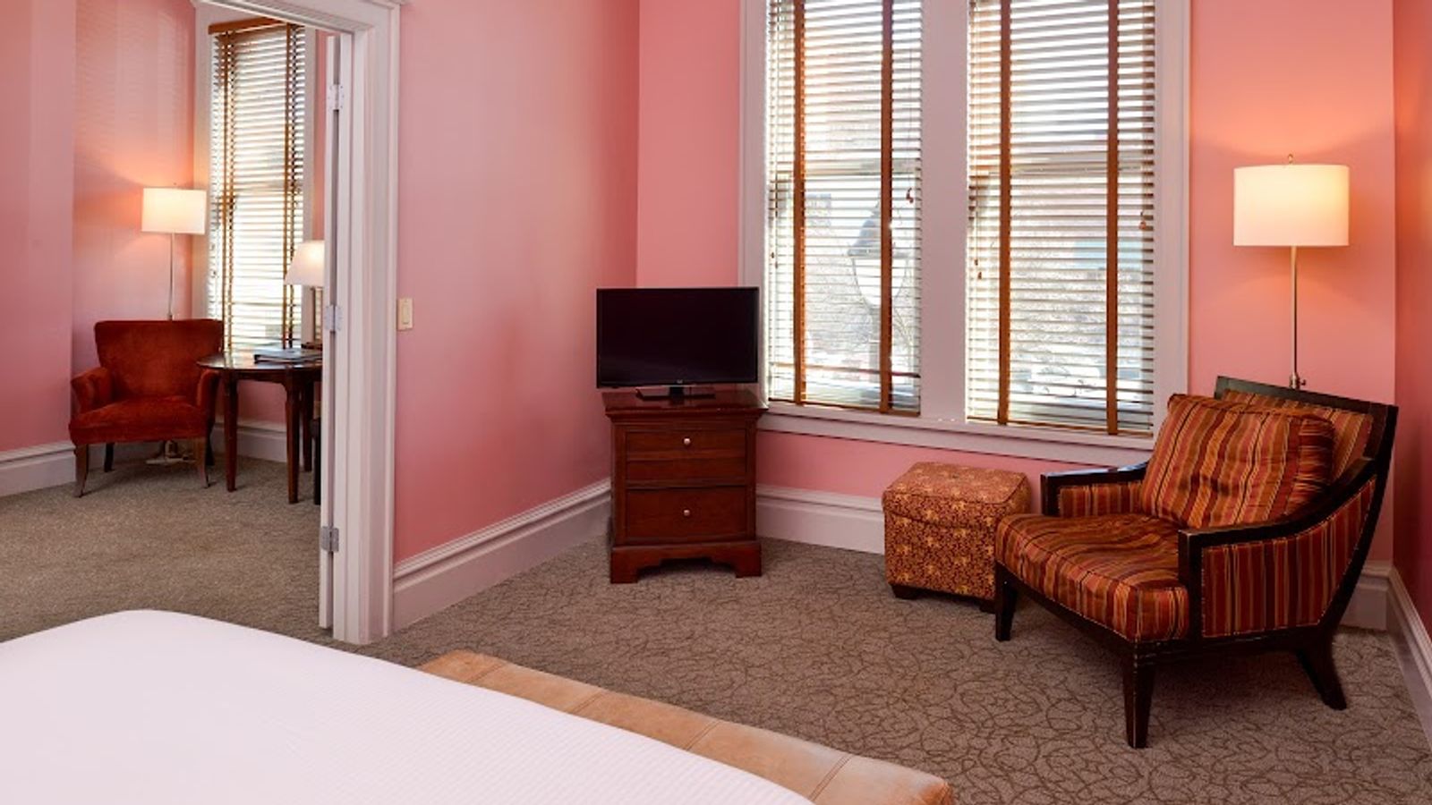 Photo of Montvale Hotel