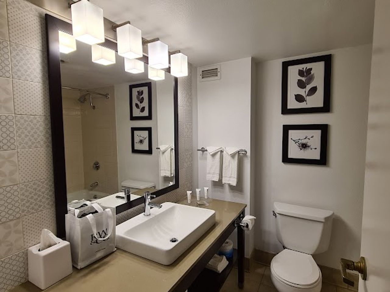 Photo of Country Inn & Suites by Radisson, Seattle-Bothell, WA