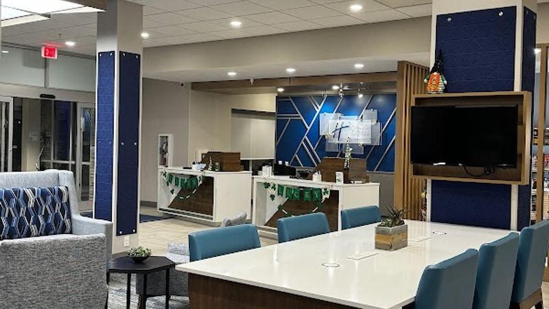 Photo of Holiday Inn Express & Suites Meridian - Boise West