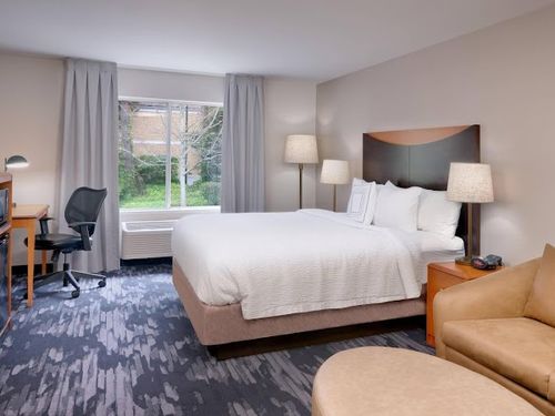 Photo of Fairfield Inn & Suites Seattle Bellevue/Redmond