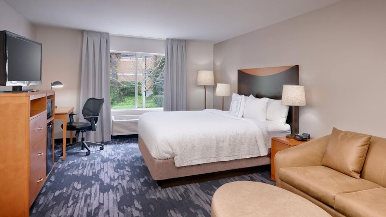 Photo of Fairfield Inn & Suites Seattle Bellevue/Redmond