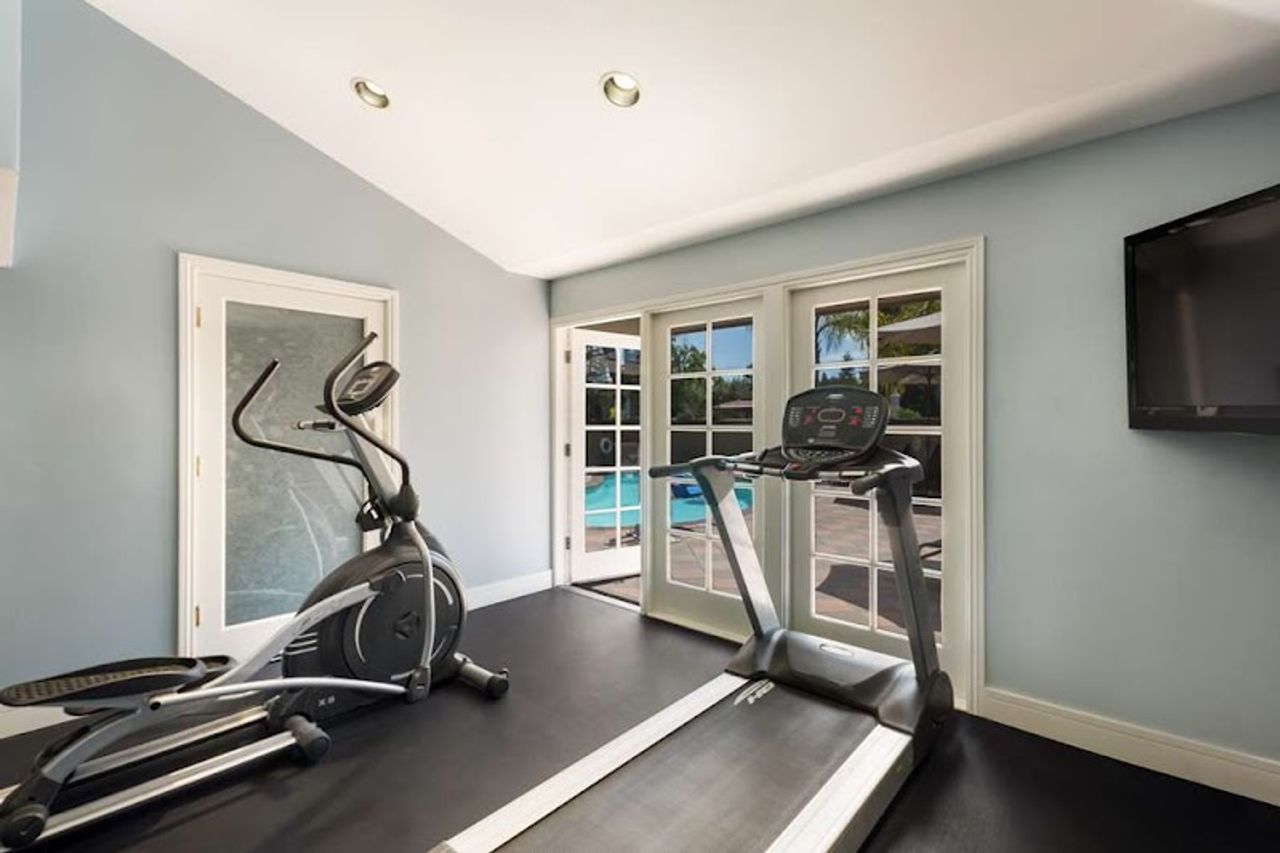 Photo of SureStay Plus by Best Western Mountain View