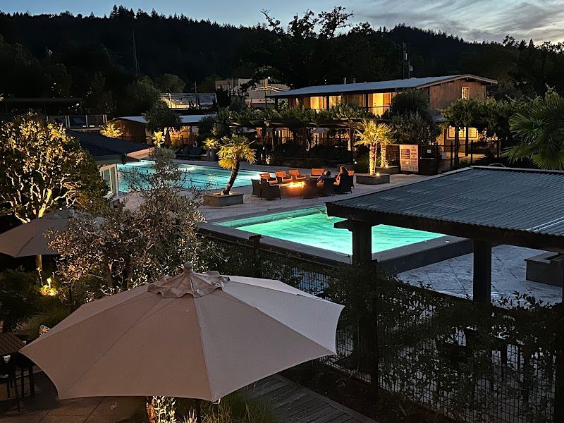 Photo of Calistoga Spa Hot Springs - Evenings on the property grounds