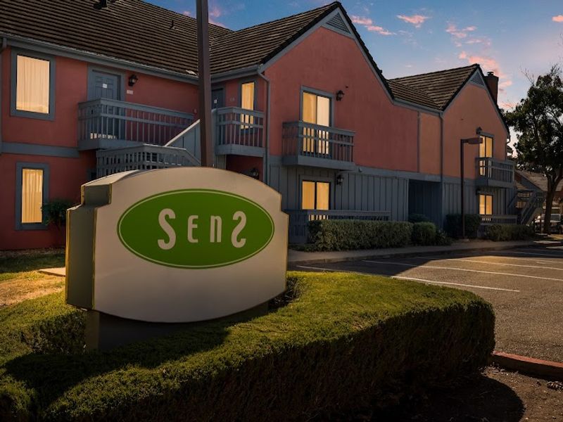 SenS Suites Livermore, SureStay Collection by Best Western