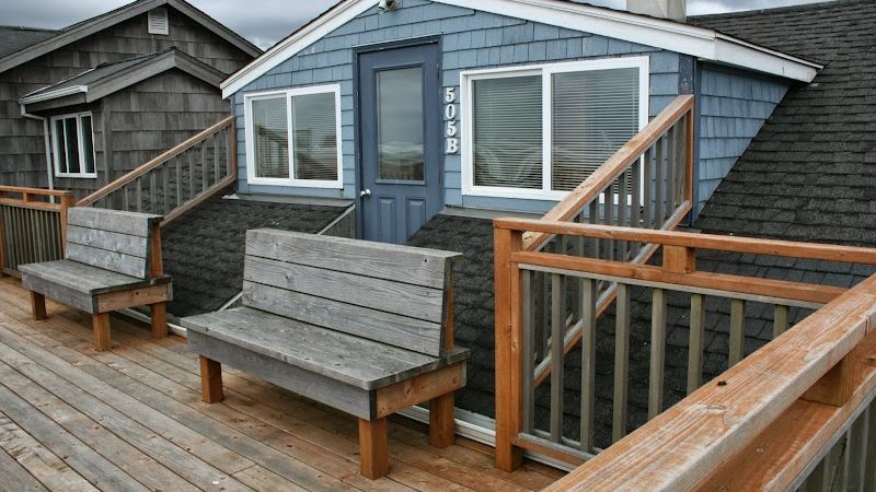 Photo of The Waves Oceanfront Lodging