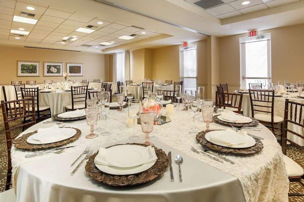 Photo of Hilton Garden Inn Bakersfield