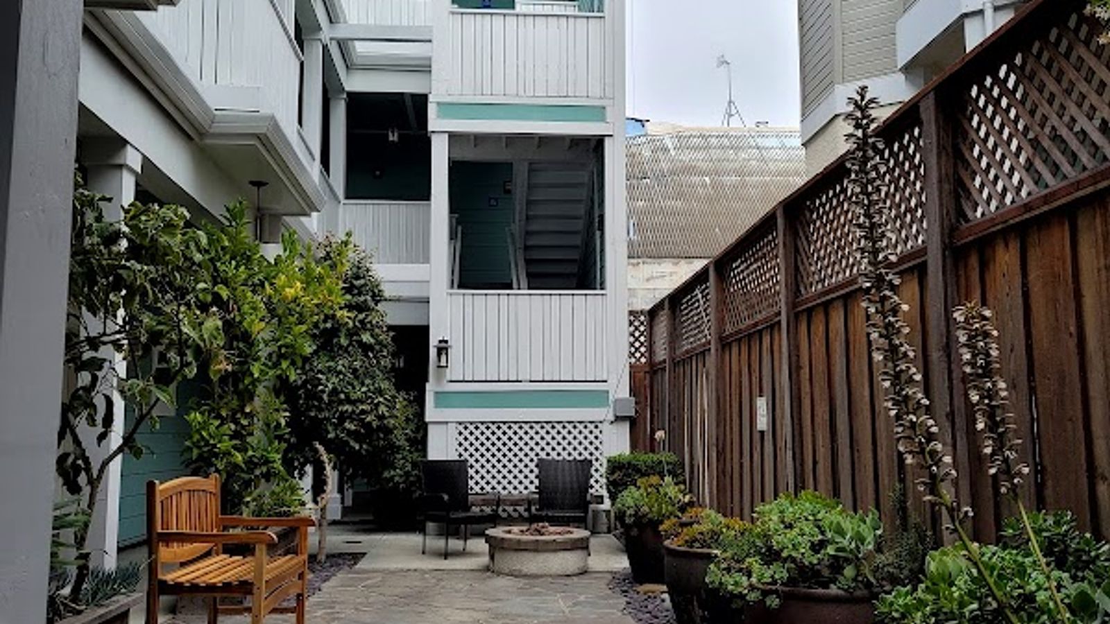 Photo of Pacific Blue Inn