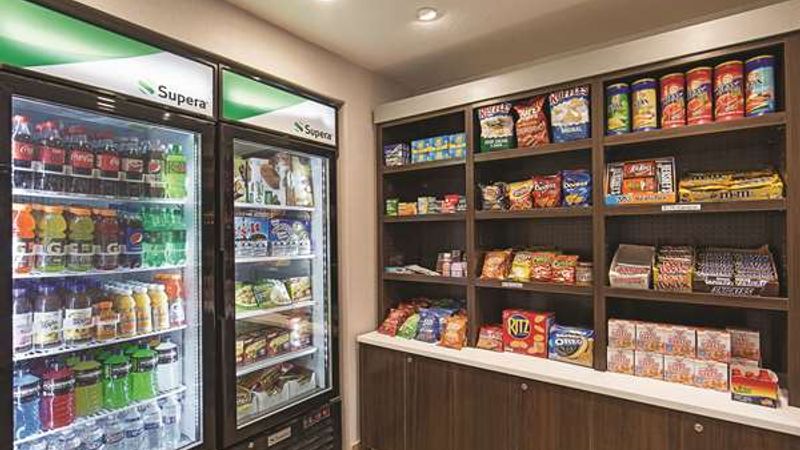 Photo of La Quinta Inn & Suites by Wyndham Central Point - Medford