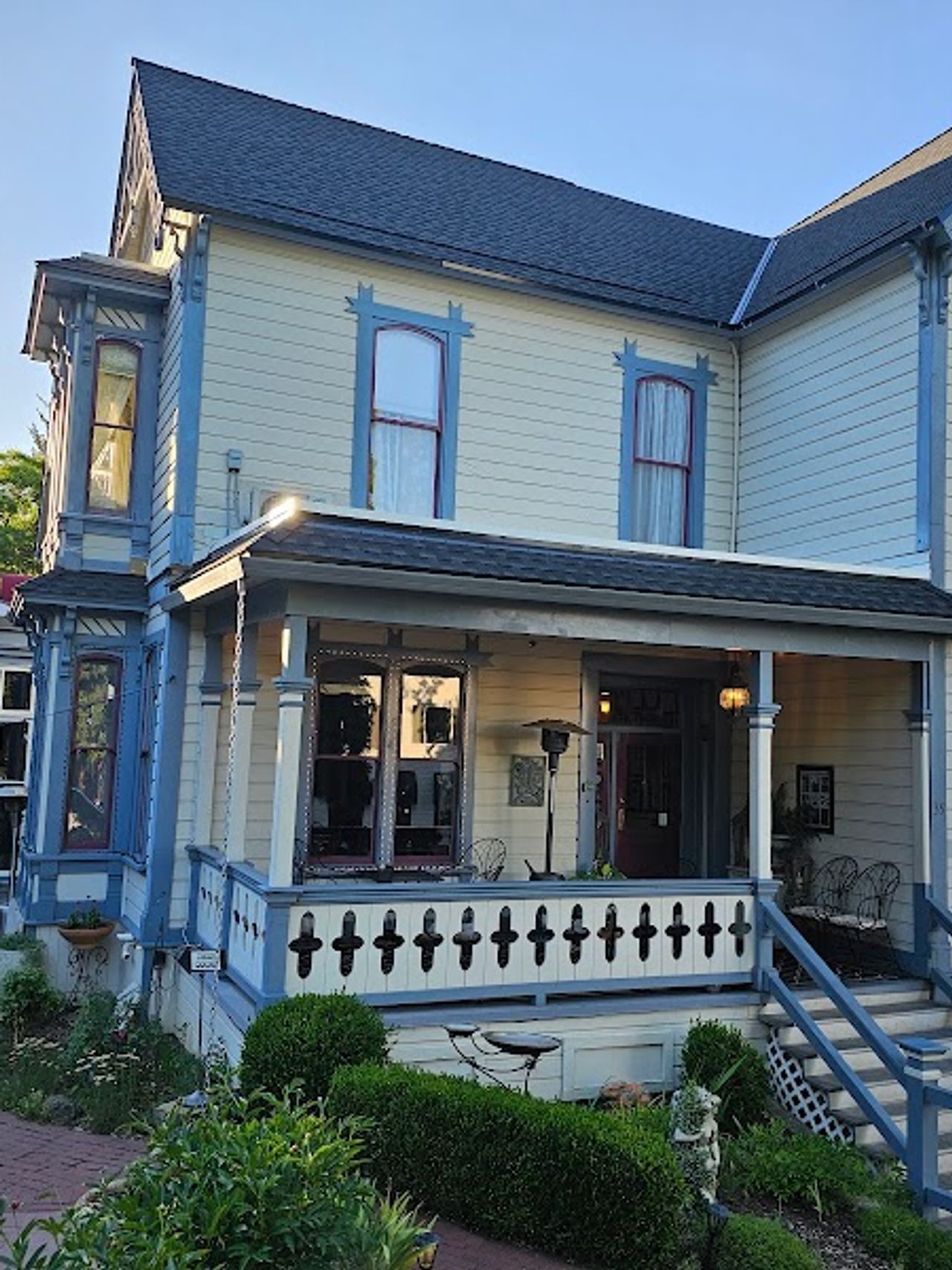 Photo of Winchester Inn