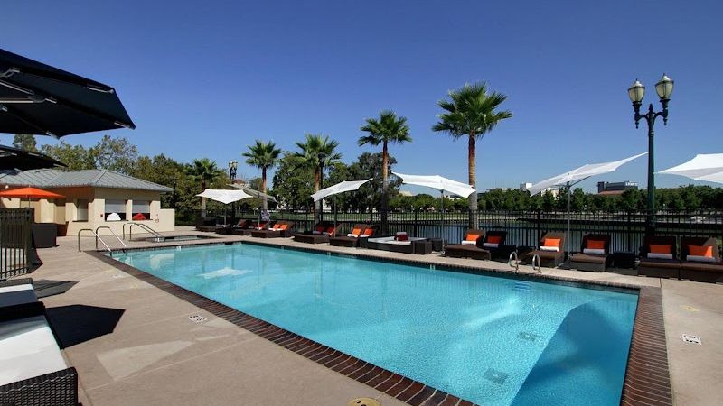 Photo of University Plaza Waterfront Hotel