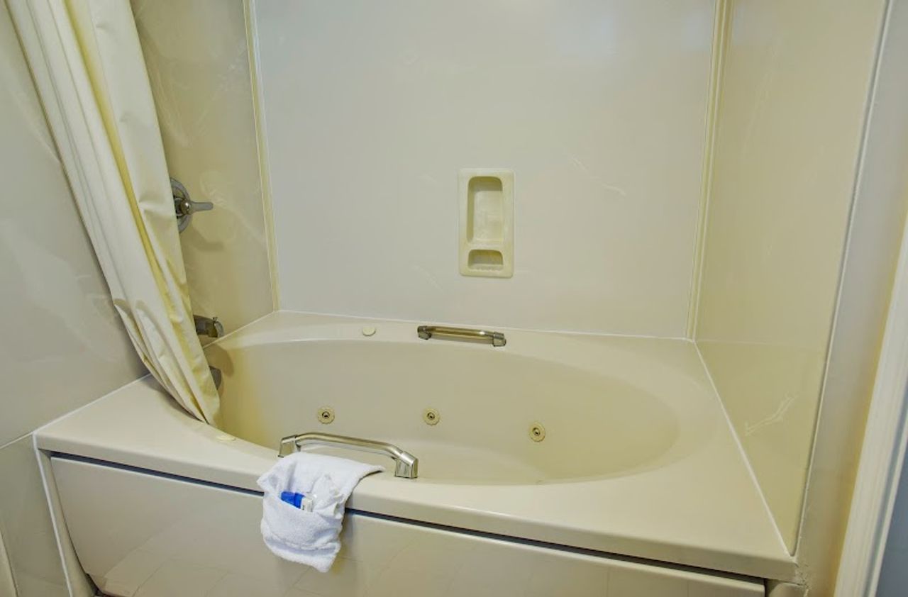 Photo of Redwood Creek Inn