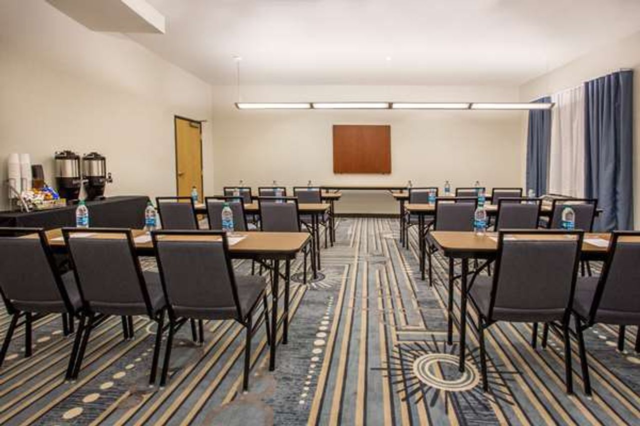 Photo of Hawthorn Suites by Wyndham Livermore Wine Country