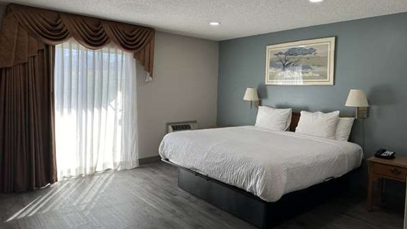 Photo of Days Inn by Wyndham Medford