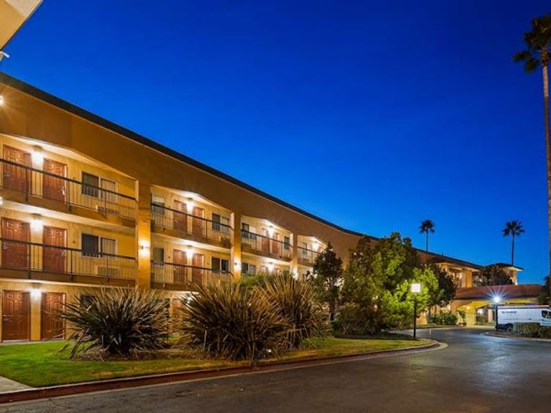 Best Western Plus Pleasanton Inn