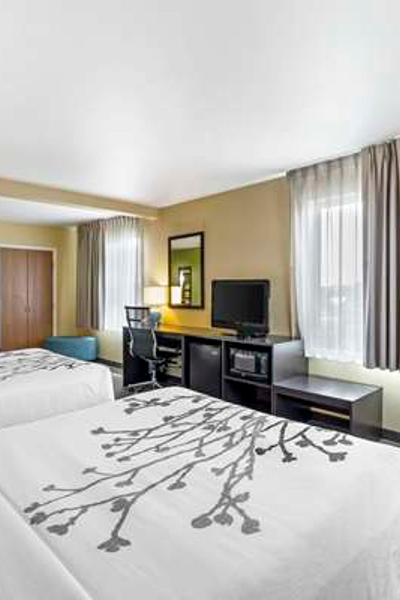 Photo of Sleep Inn & Suites