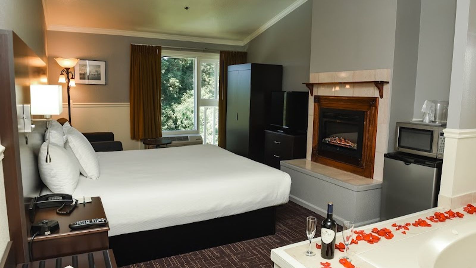 Photo of Lake Natoma Inn