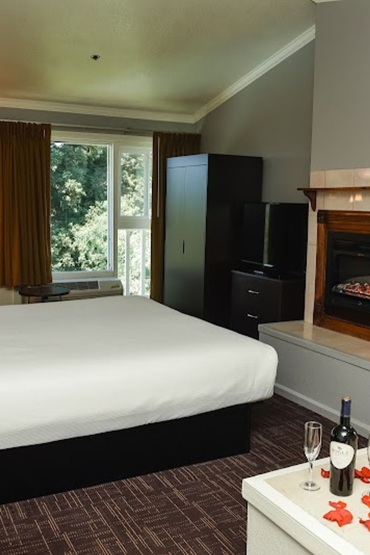 Photo of Lake Natoma Inn