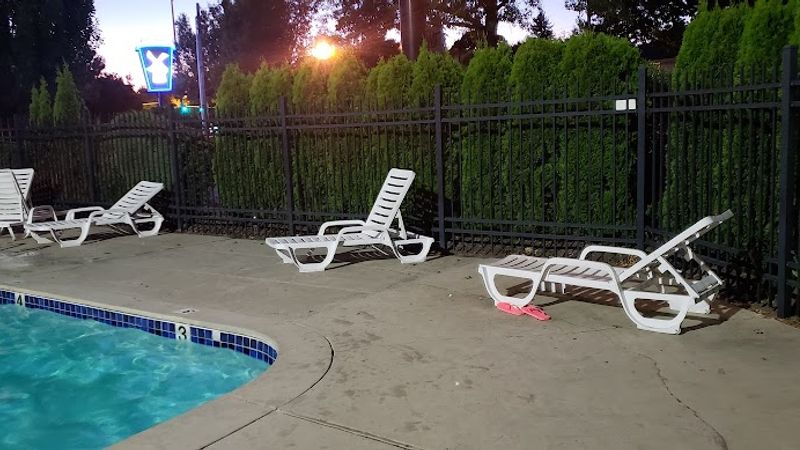 Photo of Howard Johnson by Wyndham Salem