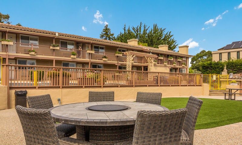 Photo of Carmel Hill Lodge Monterey - Outdoor seating area