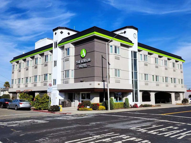 The Atrium Hotel