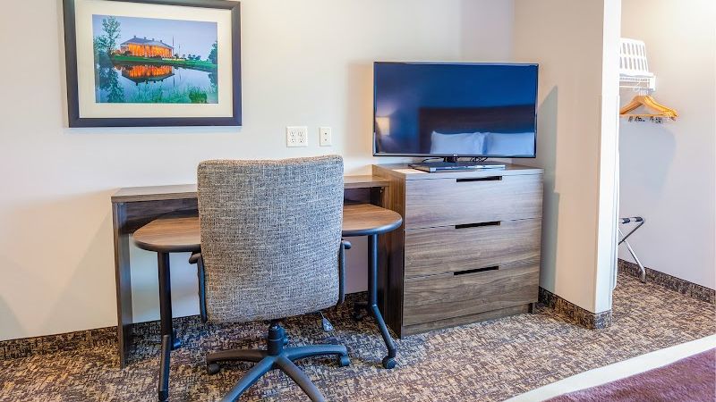 Photo of My Place Hotel-Medford, OR