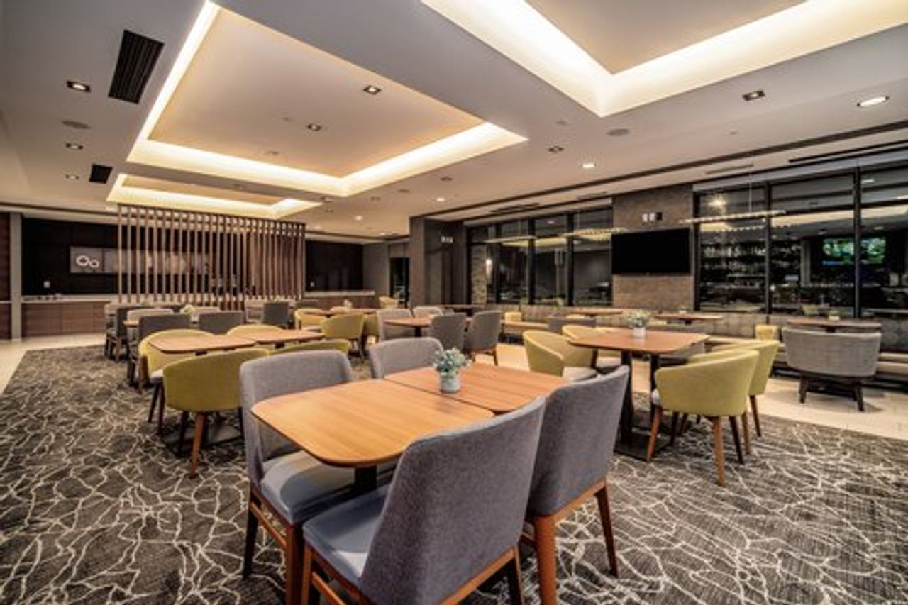 Photo of SpringHill Suites Oakland Airport