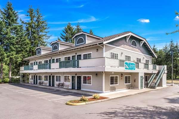 Photo of Quality Inn & Suites Bainbridge Island