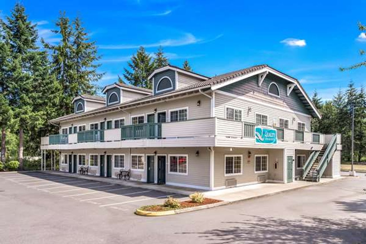 Photo of Quality Inn & Suites Bainbridge Island