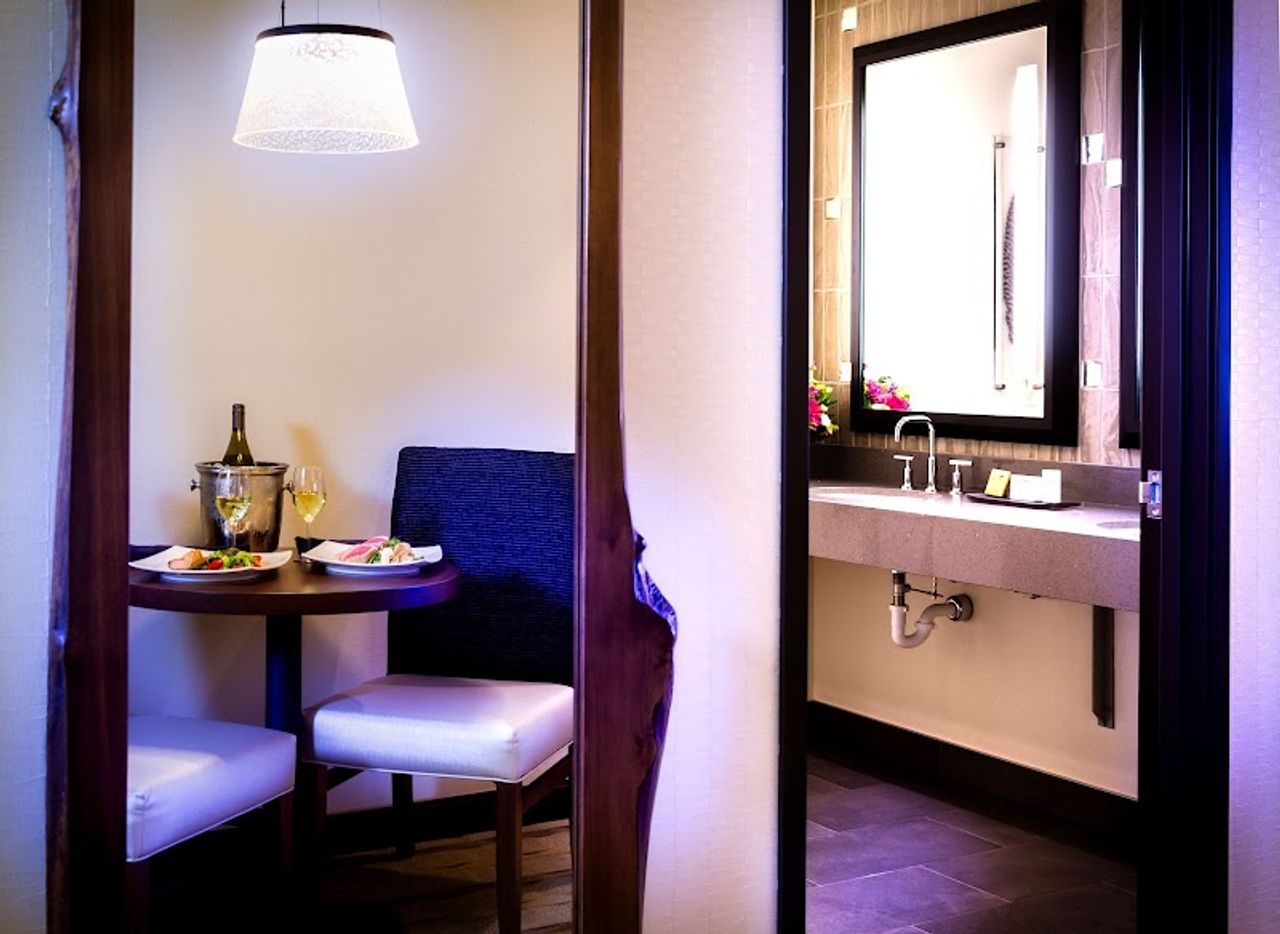 Photo of Best Western Premier Boulder Falls Inn