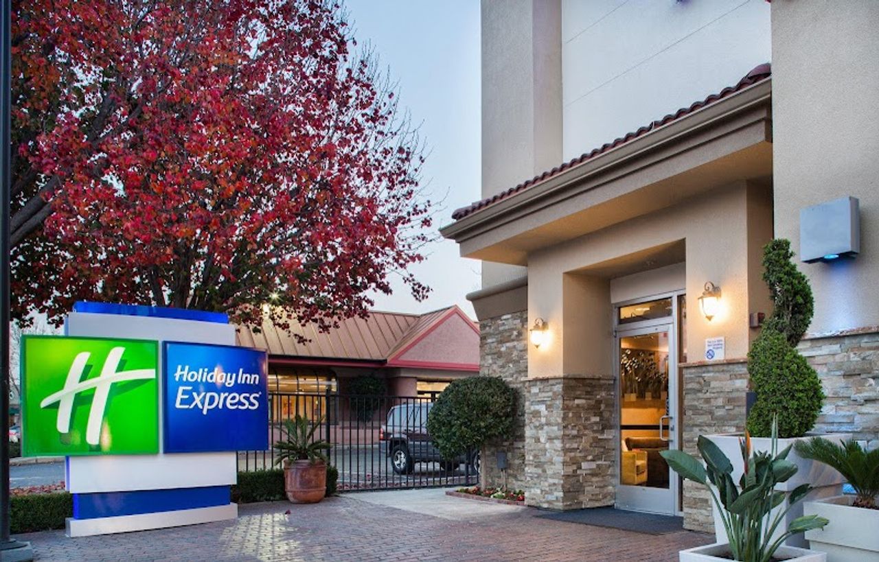 Photo of Holiday Inn Express Redwood City-Central by IHG