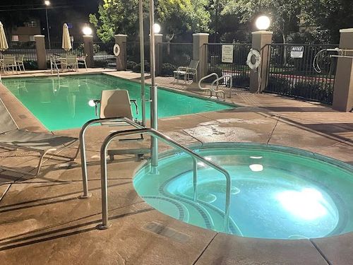 Photo of Holiday Inn Express & Suites Merced - Yosemite Natl Park Area by IHG